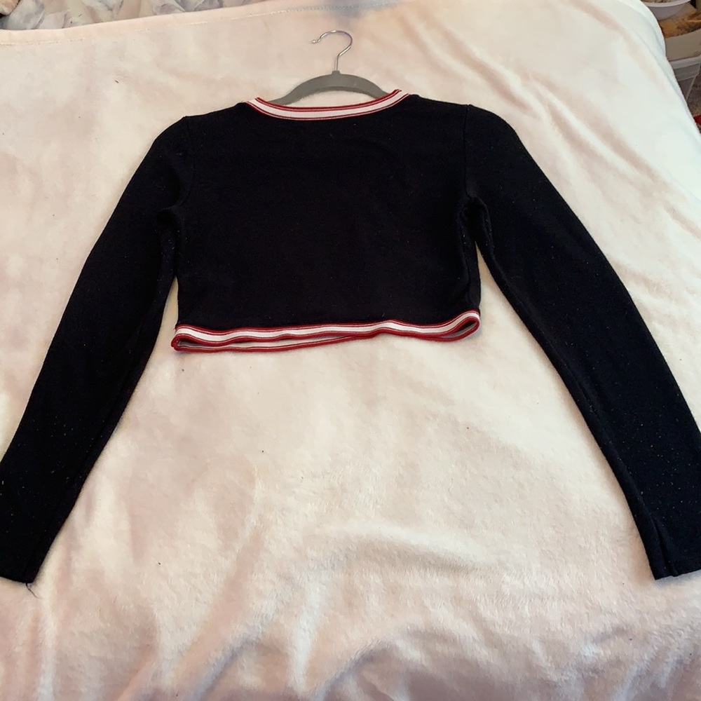 crop top - Picture 3 of 3